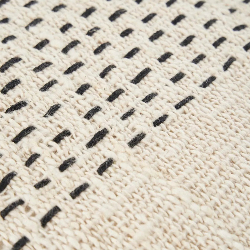 The Misty Kussenhoes - Natuurlijk Zwart